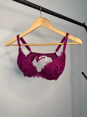 Victoria's Secret Lace Push-Up Bra — Deep Plum